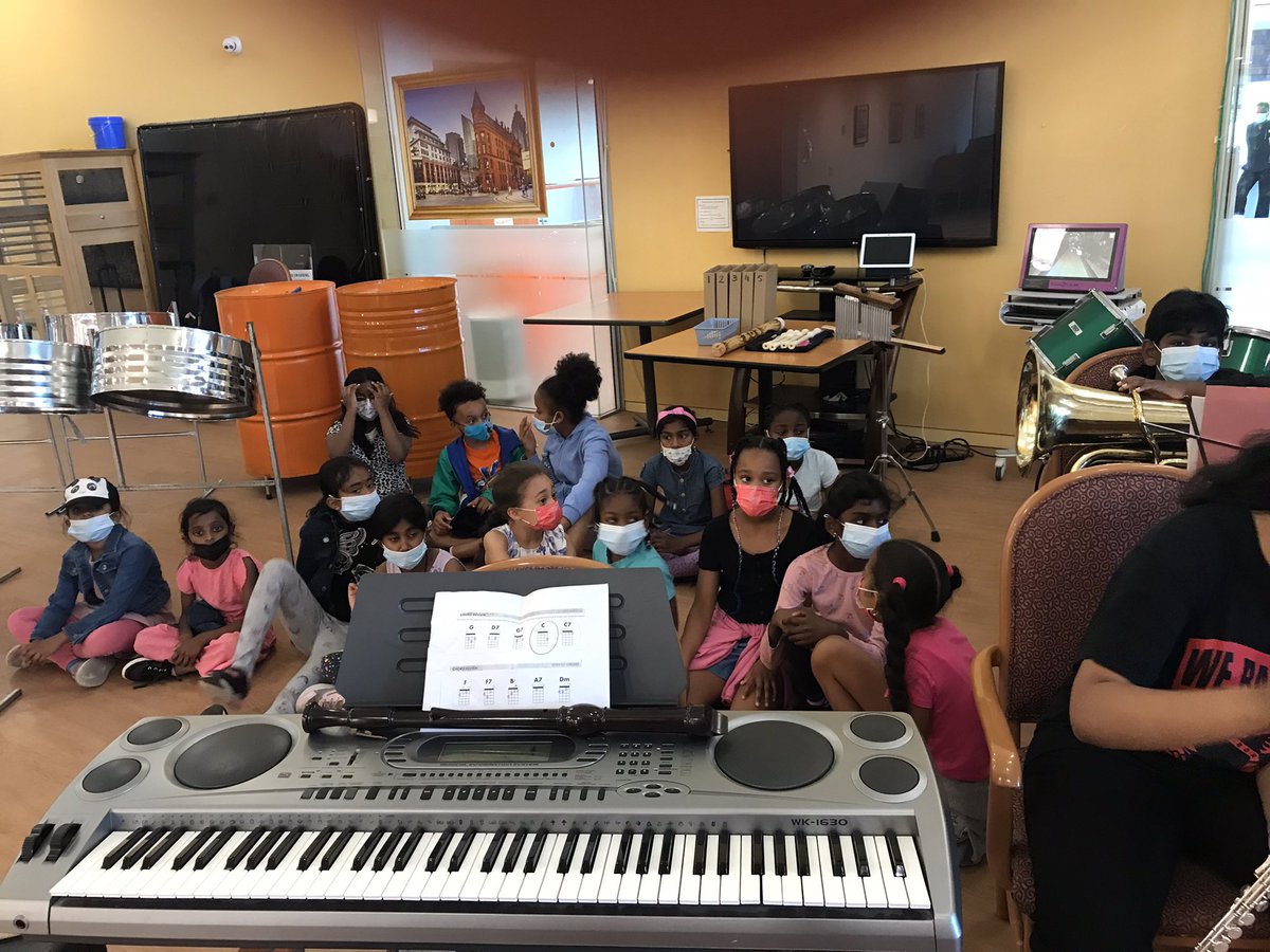 Lucy Maud Montgomery performs at Extendicare! Bringing the joy of music to others and building strong community relationships.