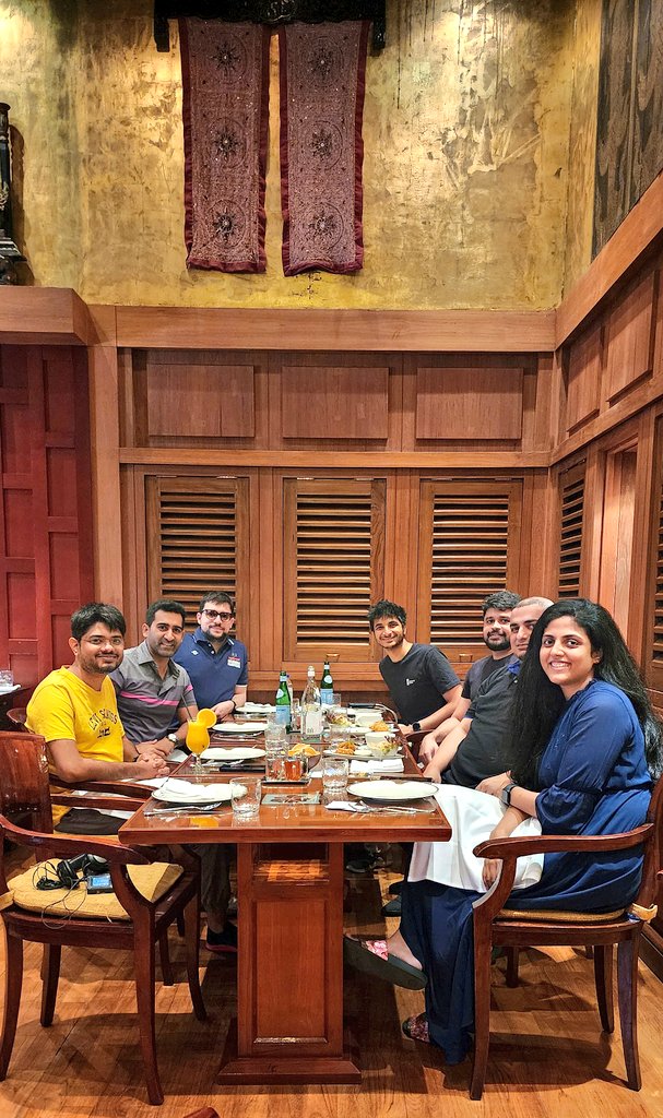suhailchandhok's tweet image. Very entertaining first team lunch for our #upGradMumbaMasters team @viditchess @Vachier_Lagrave @HarikaDronavali @srinathchess 🧡
(Missing @humpy_koneru, Grischuk & Javokhir)
Loving the vibe & camaraderie from this bunch already & we haven't even gotten started yet♟️👊🏽…