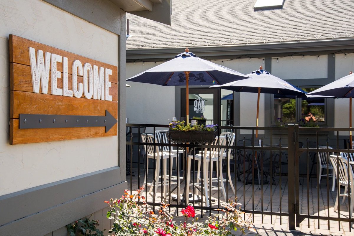 Oak Barrel Tavern tweet media