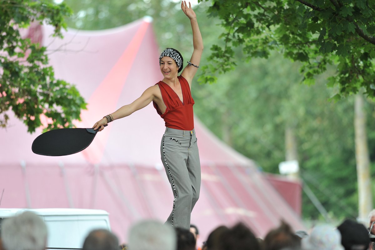 Le Mans fait son Cirque jusqu'au 25/06 c’est :

📅 1 rendez-vous annuel avec le cirque
✨ Plus de 70 représentations en 10 jours de festival
🎪 8 toiles de chapiteau
📍 Promenade Newton

Retrouvez toute la programmation du festival : leplongeoir-cirque.fr/spectacles/fes…