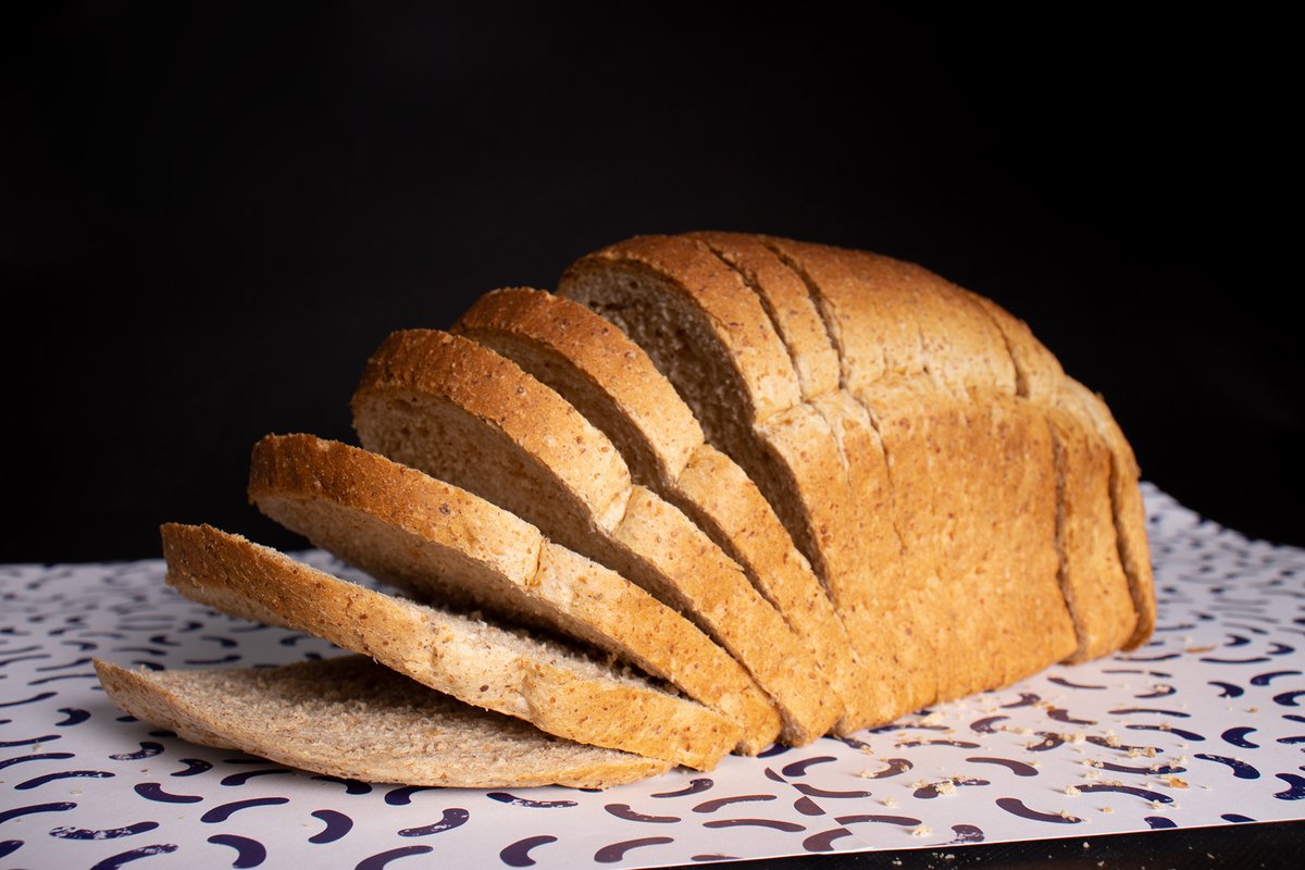 YewHanyee's tweet photo. Heart Warmming Bread Wrap
Persona: Khor Chin Sim, a baker
Design: Environmentally friendly bread packaging
Materials: Paper wrap and gunny string
Benefits: Both materials are recyclable
Bonus Feature: Paper wrap doubles as a voucher and recipe https://t.co/00pCVl7Qo9