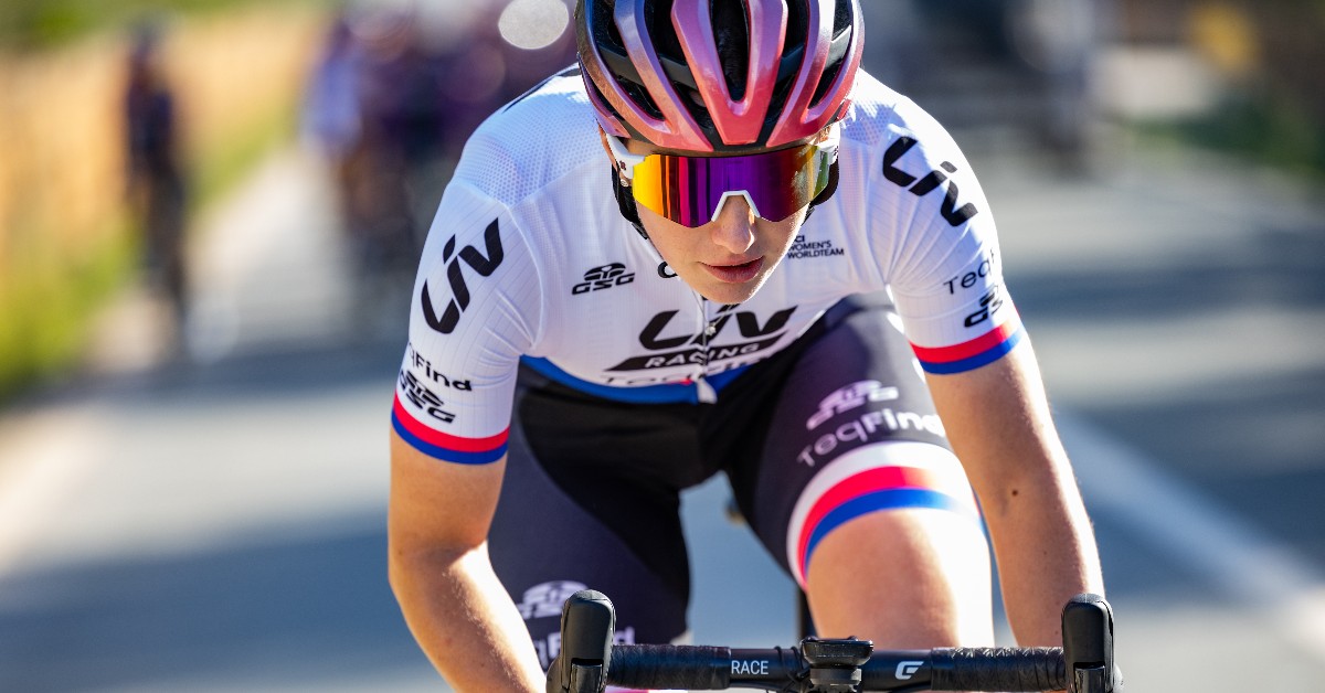 Ultra light-weight ✅ 
Optimized aero ventilation ✅ 
Supreme safety ✅ 

Say hello to your next helmet, the Liv Rev Pro. Designed for the tastes of the peloton. 

Learn more ➡️ fal.cn/3zf4x