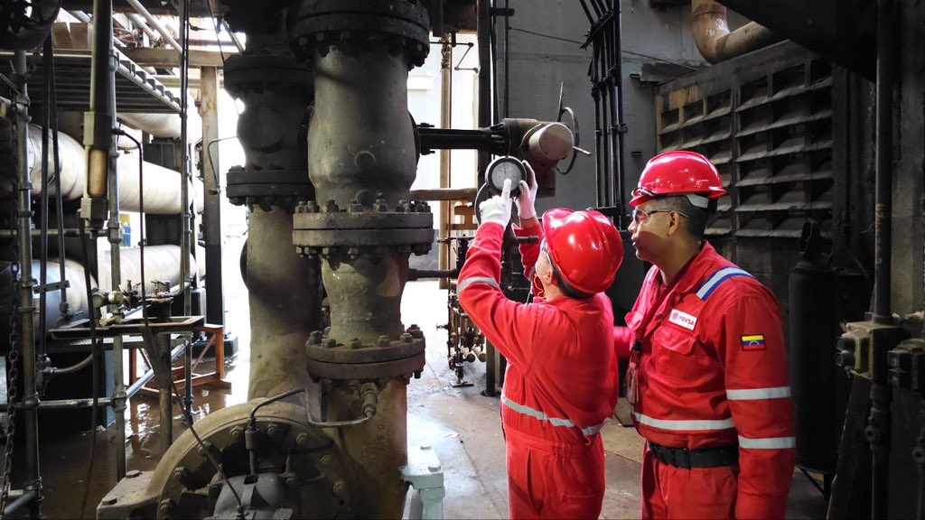 ¡En PDVSA seguimos trabajando!🇻🇪

@PDVSA Refinería El Palito continúa produciendo con normalidad, combustible y derivados del petróleo para los venezolanos.
#ElCombustibleQueNosMueve 

@NicolasMaduro 
@delcyrodriguezv 
@TellecheaRuiz
#1x10EsEficiencia