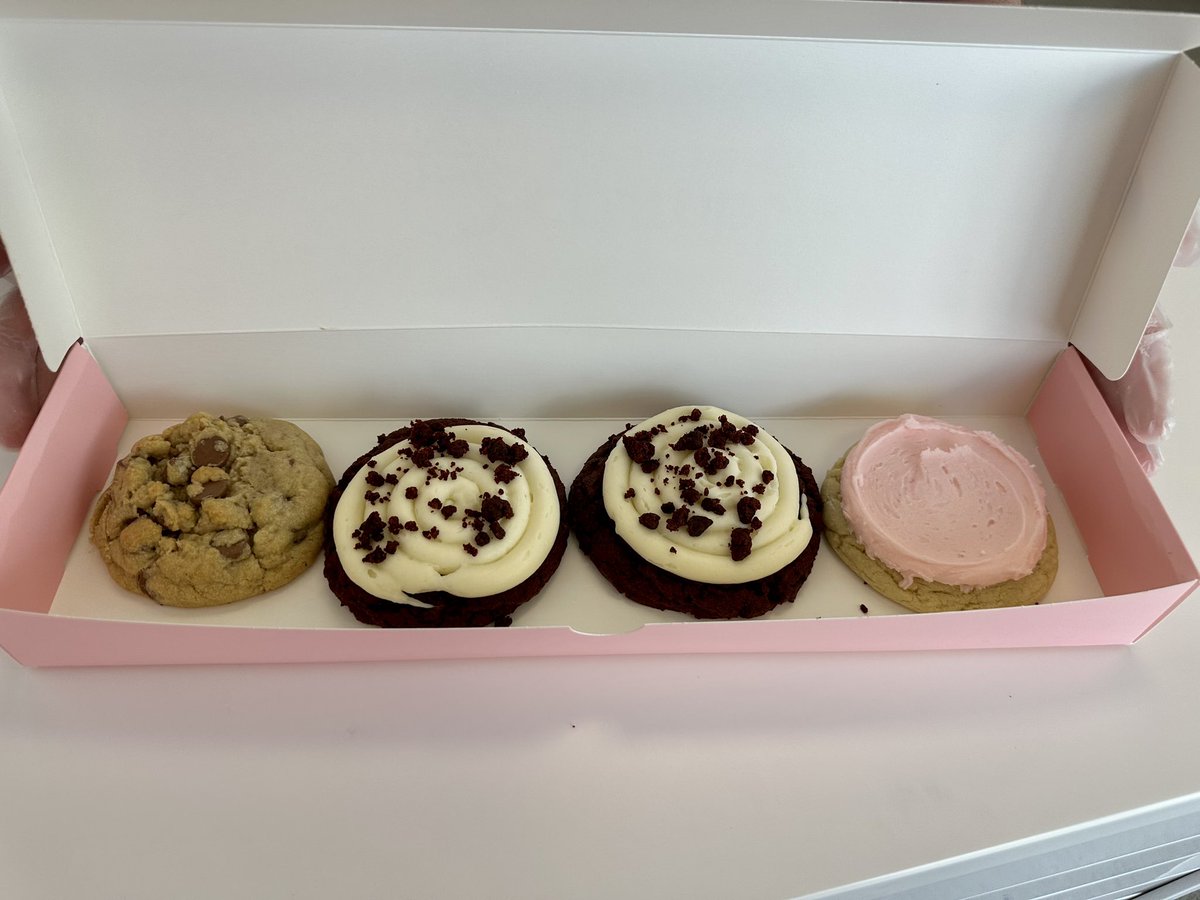 We got #crumblcookie for my B-day!!!