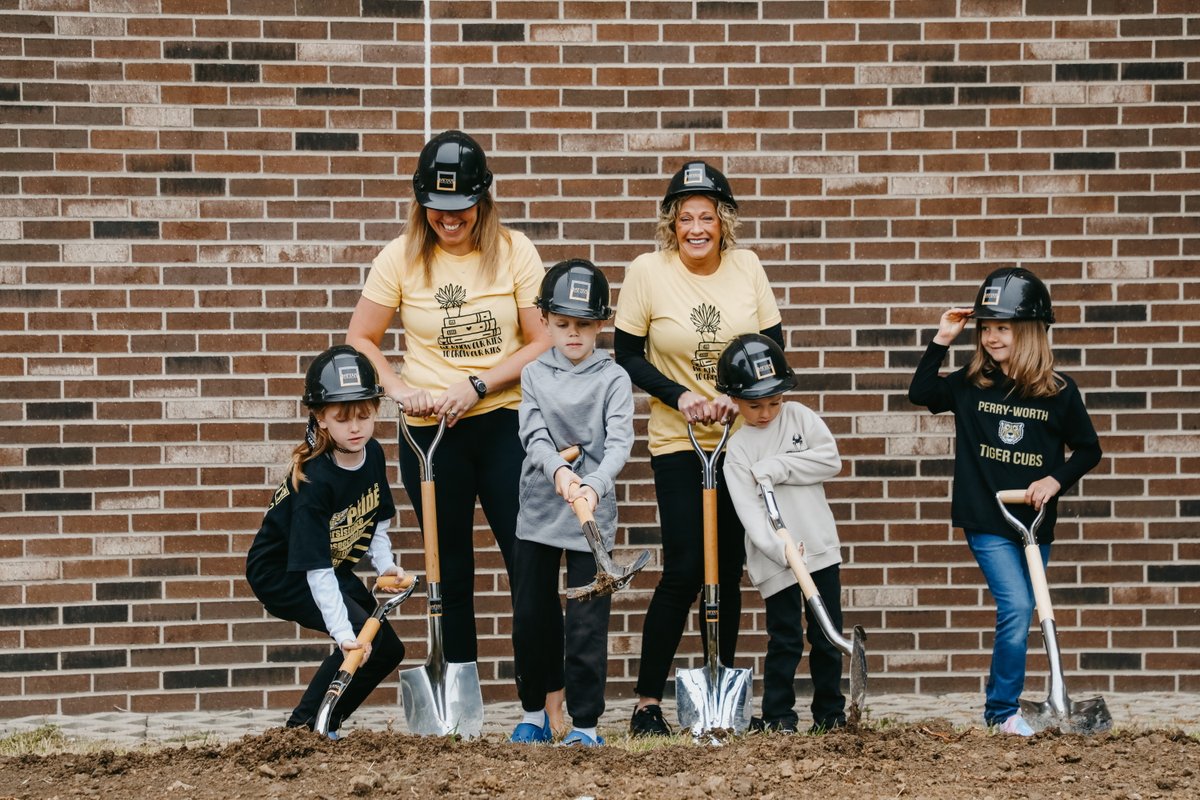 MeyerNajem's tweet photo. Meyer Najem attended the groundbreaking for Perry-Worth Elementary school in Lebanon, Indiana. The improvement project aims to modernize and revitalize the school’s infrastructure and improve safety and security 

#PerryWorthElementary #LebanonIN #MNConstruction #MeyerNajem https://t.co/8ie4lHbp1i