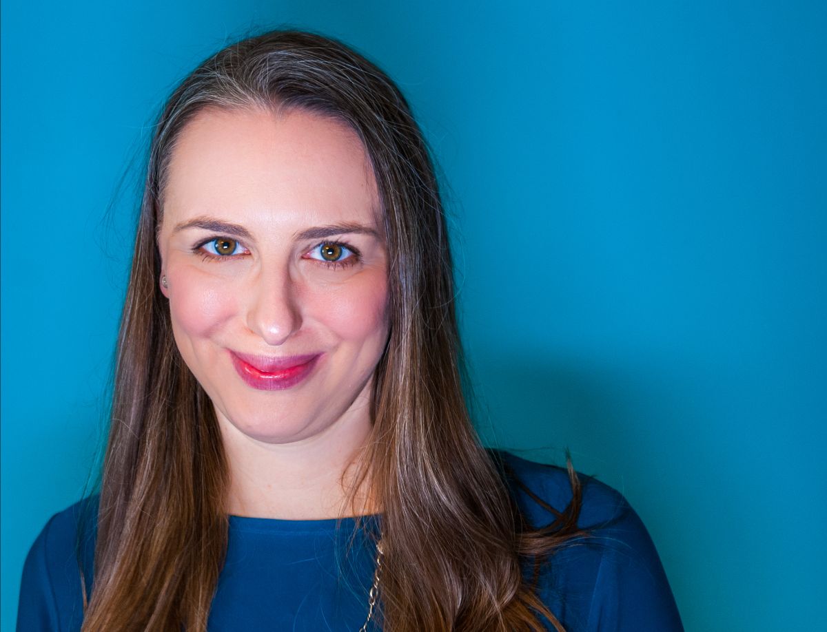 What's happening this week at The Arienas Collective: Jewellery maker in Residence; Shop Independent Saturday; Brain Tumour Charity Auction  - mailchi.mp/565b381b14e6/w…