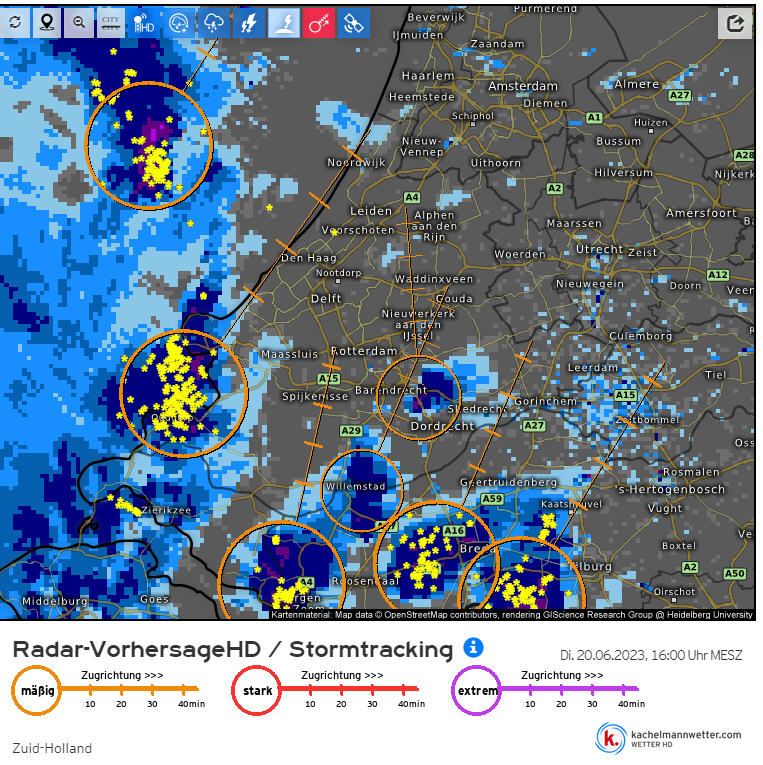 Alpenweerman's tweet image. Situatie 16h00 adhv Radar HD #Stormtracking @Kachelmannwettr