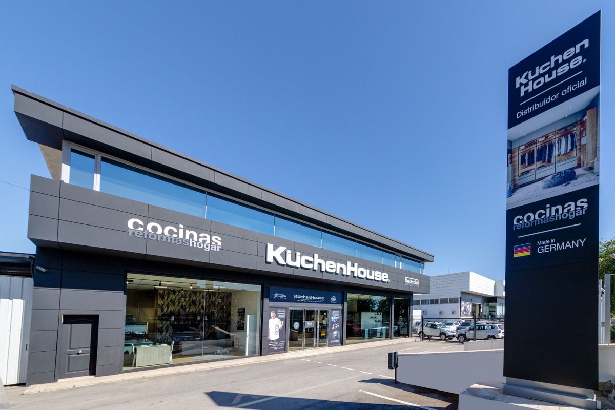 KüchenHouse abre en Alicante su mayor estudio de cocinas de España dlvr.it/SqyVmc