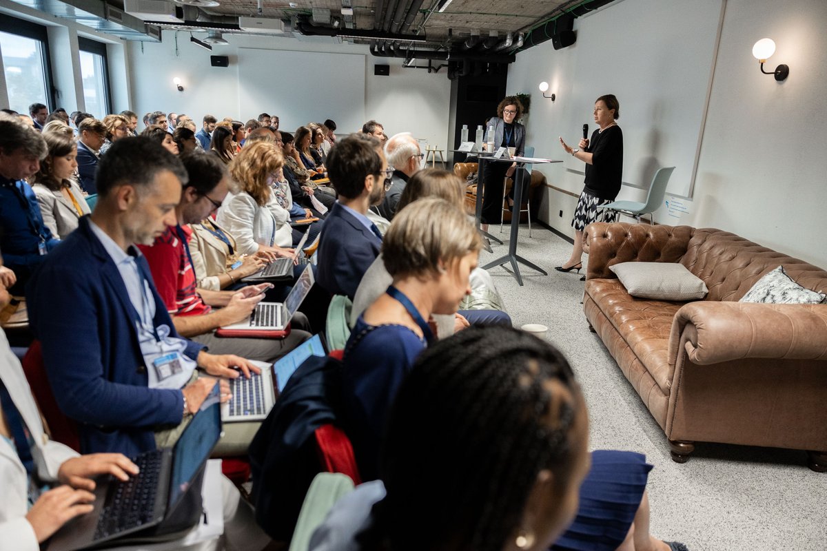 We need all hands on board to strengthen our democracies and make them work for everybody in our societies.
 
We also have to better protect the EU democratic sphere from interference in democratic processes. The risks for Europe are real.
 
#EPDAC2023 

#DefendDemocracy