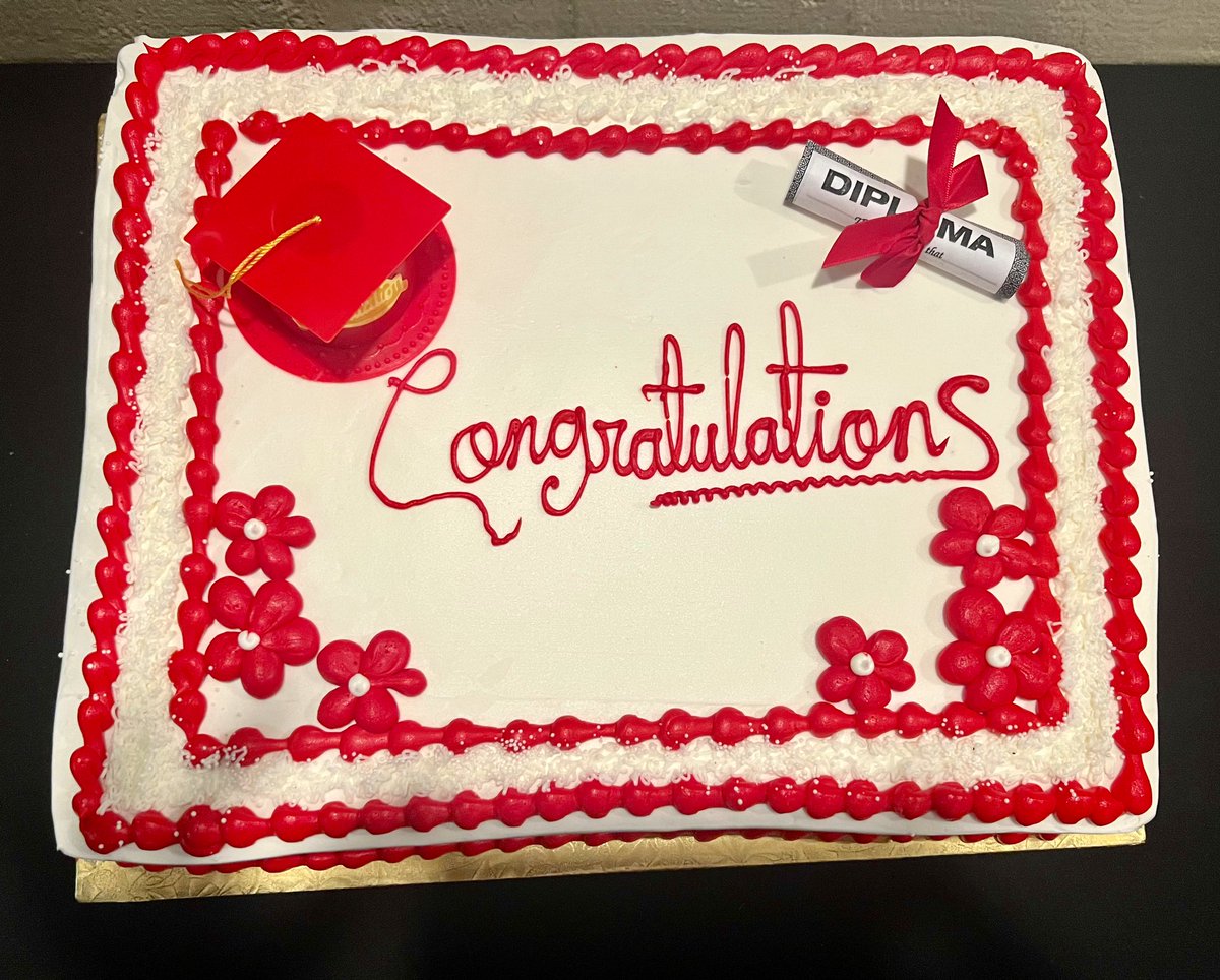 SBMPathology's tweet image. Many congratulations to our graduating Pathology #residency and #fellowship trainees! 

We will miss you, and wish you the very best! 

#ilooklikeapathologist @ealvimd @SaraAvalos_MD @RShethMD @StonyBrookMed