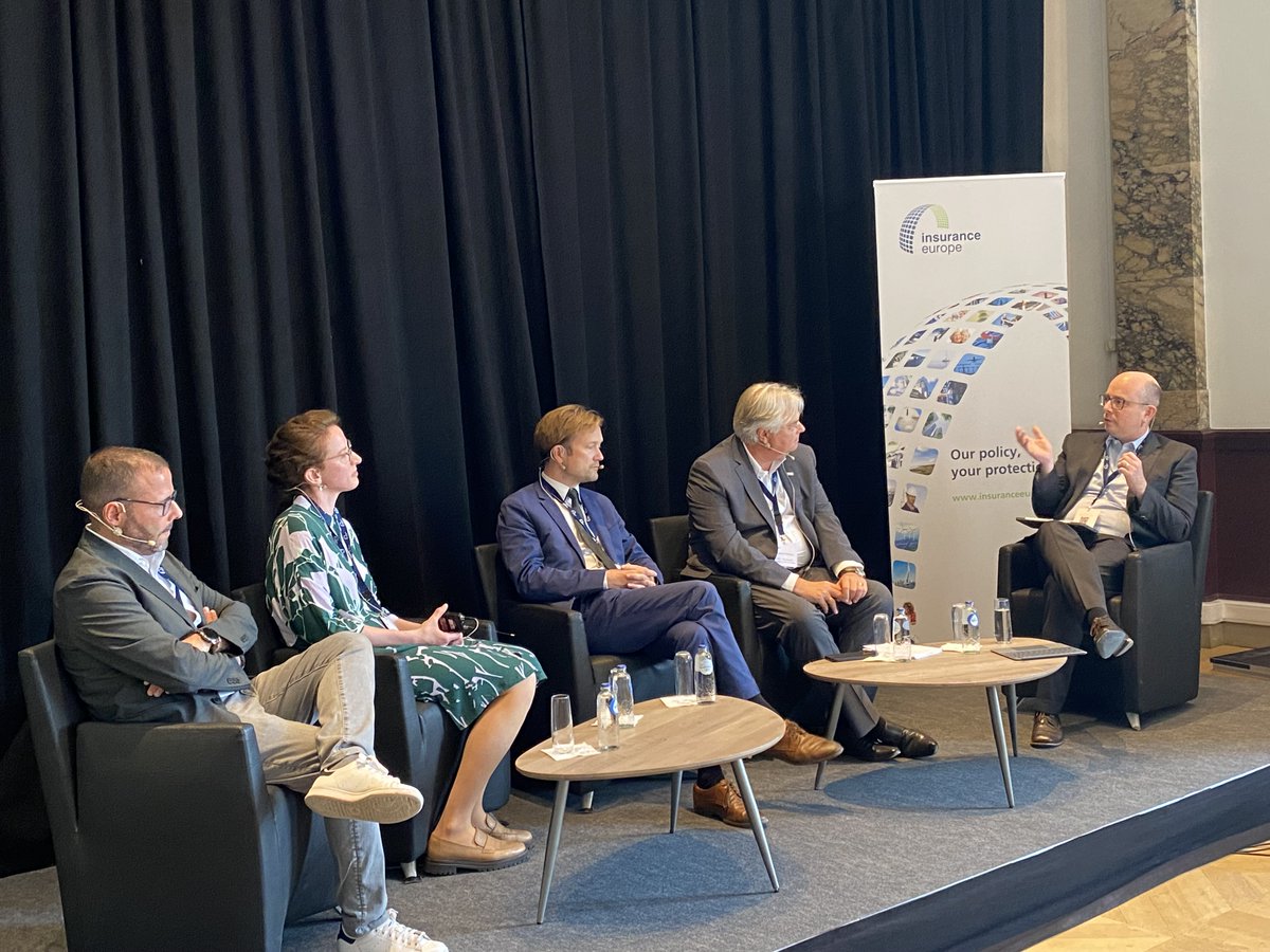 InsuranceEurope's tweet photo. Stimulating panel discussion at our #MovingMobilityForward event on the challenges & opportunities of #mobility #electrification with @Twittema, Axel Volkery (@eu_commission), Judith Woerle (@SwissRe), Pedro Gomes (@POLISnetwork) and Daniel John (@HUK Coburg) https://t.co/zKZIGM1CB5