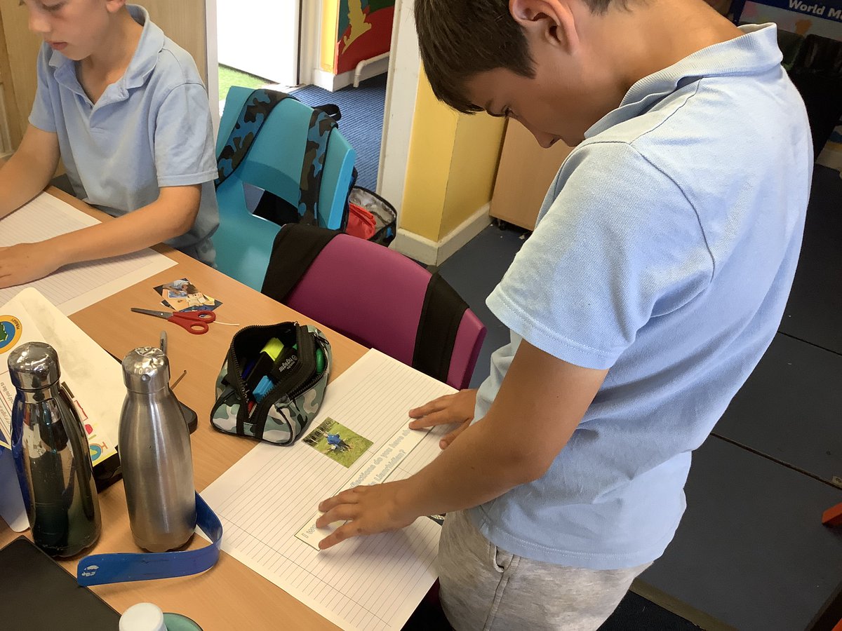 llanrhidianp's tweet photo. Something exciting coming from #PodPryCop soon! Watch this space #LlanExp #LlanLit #LlanHealth https://t.co/SjQnaq5shY