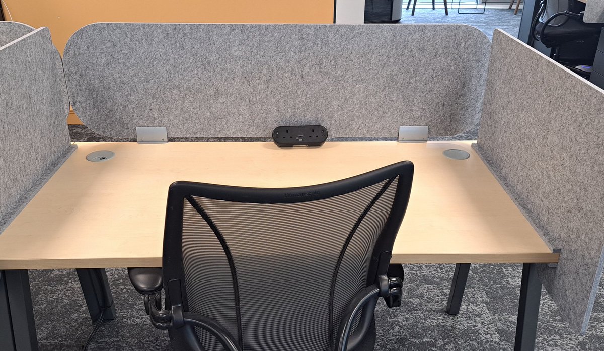 TheGlasshouses tweet media