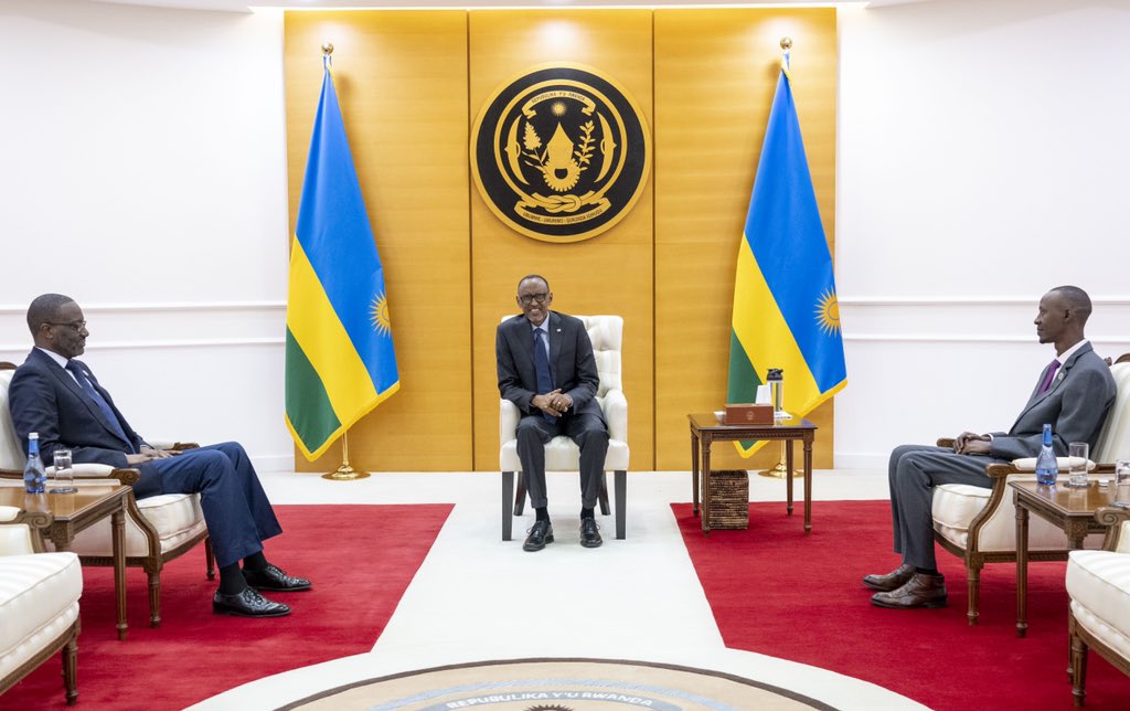 President Kagame met with Tidjane Thiam, Chairman of the Kigali International Finance Centre and Nick Barigye, CEO of @Kigali_IFC for a briefing on the Inclusive FinTech Forum #IFF2023 taking place in Kigali this week.