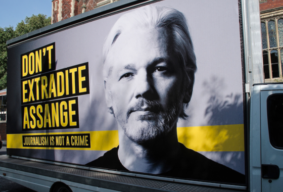 PACE_News's tweet photo. PACE's Emanuelis @Zingeris and @sunnago have warned against Julian #Assange's extradition to the US. 

By publishing "accurate information on egregious human rights violations", he deserved recognition, not punishment, said Mr Zingeris.

Full statement:
https://t.co/GOfrV5GCzo https://t.co/8sAUhrwG2i