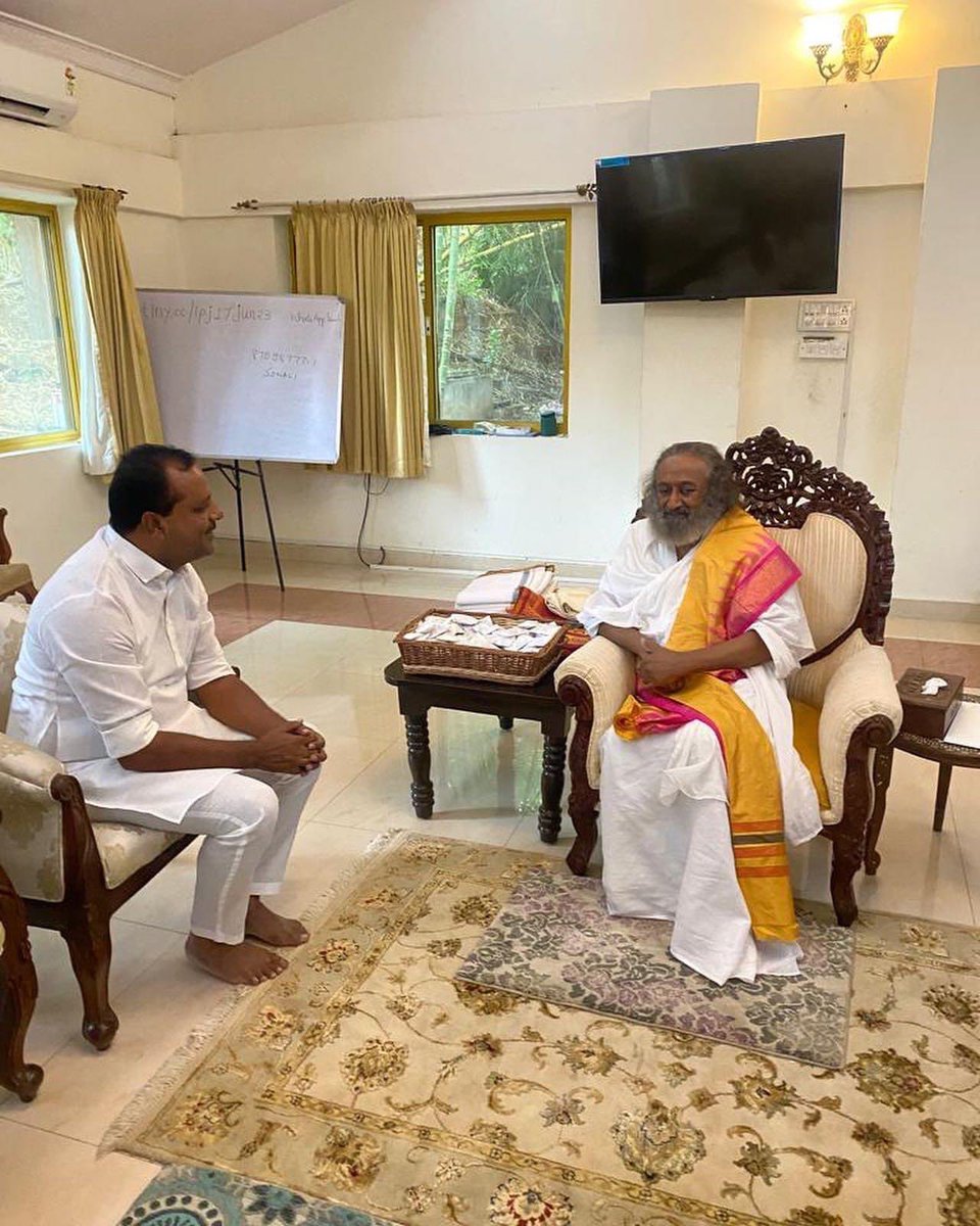 utkhader's tweet photo. Sharing highlights ! Received the blessings of @SriSri Ravi Shankar Ji , A spiritual leader &amp; an ambassador of peace &amp; human values at his Ashram the Art of Living International Centre in Bengaluru earlier today. https://t.co/wpzE1L61AT