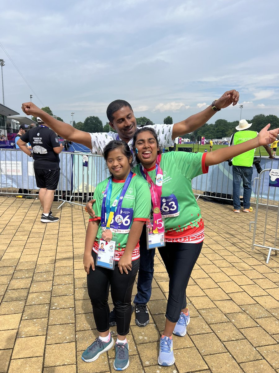 AhmedMahloof's tweet photo. Alhamdhulillahi!  

Congratulations Zaana for winning Bronze Medal 🥉 and Laika for winning 5th place in the finals of 200M at the Special Olympics World Games. 

Proud moment for Maldives. 

7000+ athletes from 190 countries!
🇲🇻❤️
#UnbeatableTogether #InclusiveRevolution 
@SpecialOlympics 
@SolympicsMV 
@shai_na