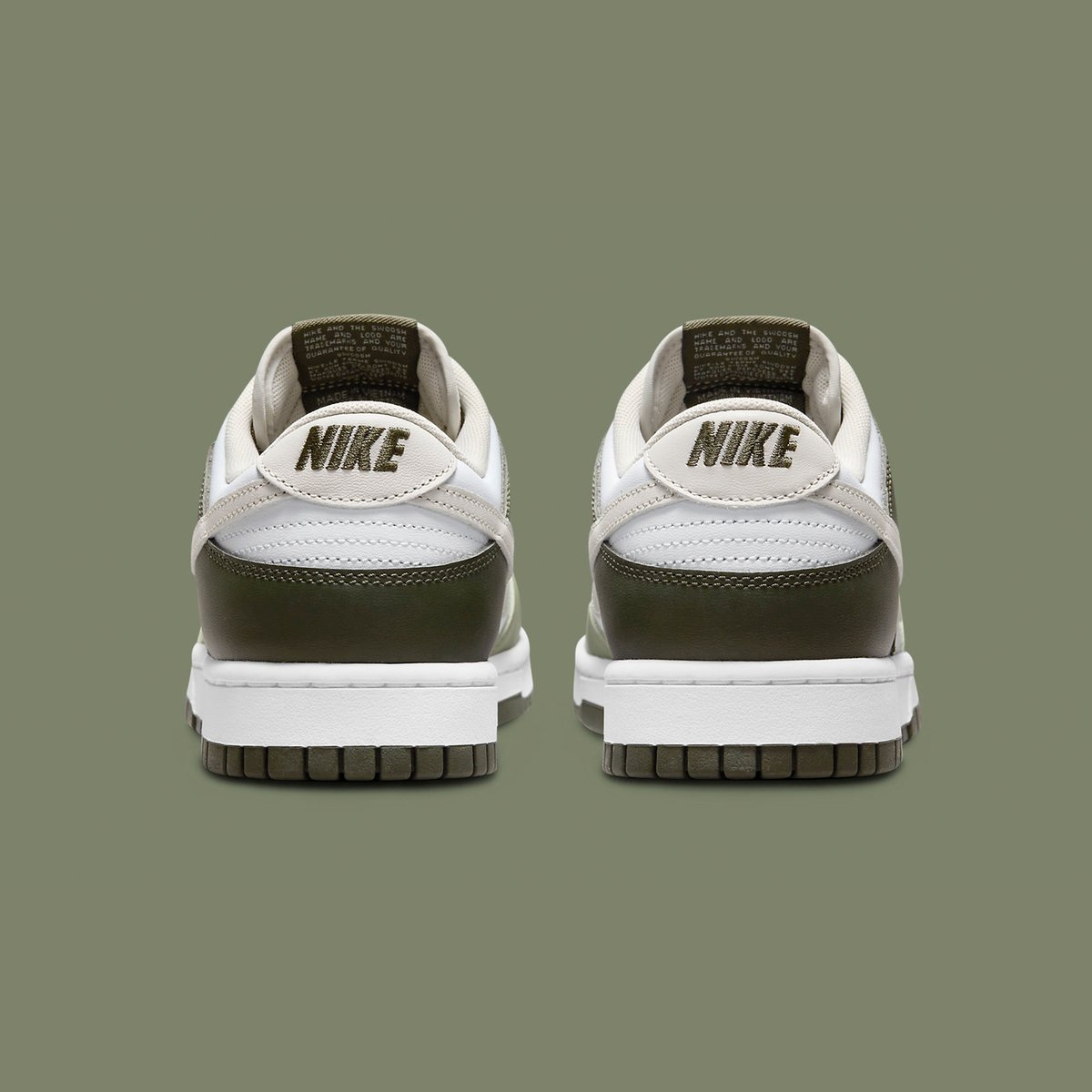 houseofheat's tweet photo. New Dunk Lows? Olive 'em 🫒

SEE MORE: https://t.co/iVActJoJlk https://t.co/5MapBkduwP