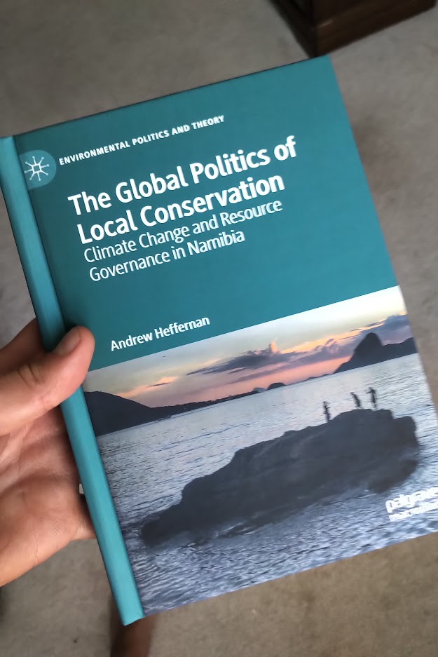 While I am not usually a fan of receiving mail, after yesterday's delivery I must say it feels good to finally have this is my hands. Thank you so much to all who helped along this journey the last few years and made it both a success, enjoyable! springerprofessional.de/en/the-global-…