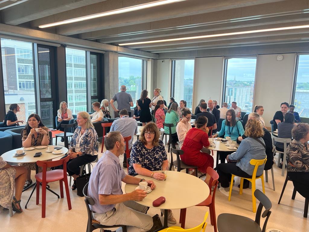 hablegroup's tweet photo. What an absolutely fantastic morning at the graduation event for @KingstonUni KUDOS Digital Champions. 

We are so proud to have helped the University develop this champions network, and even more proud to celebrate them. #TeamHable will remember this one for a long time! 💚 https://t.co/GxkRGBgjWl