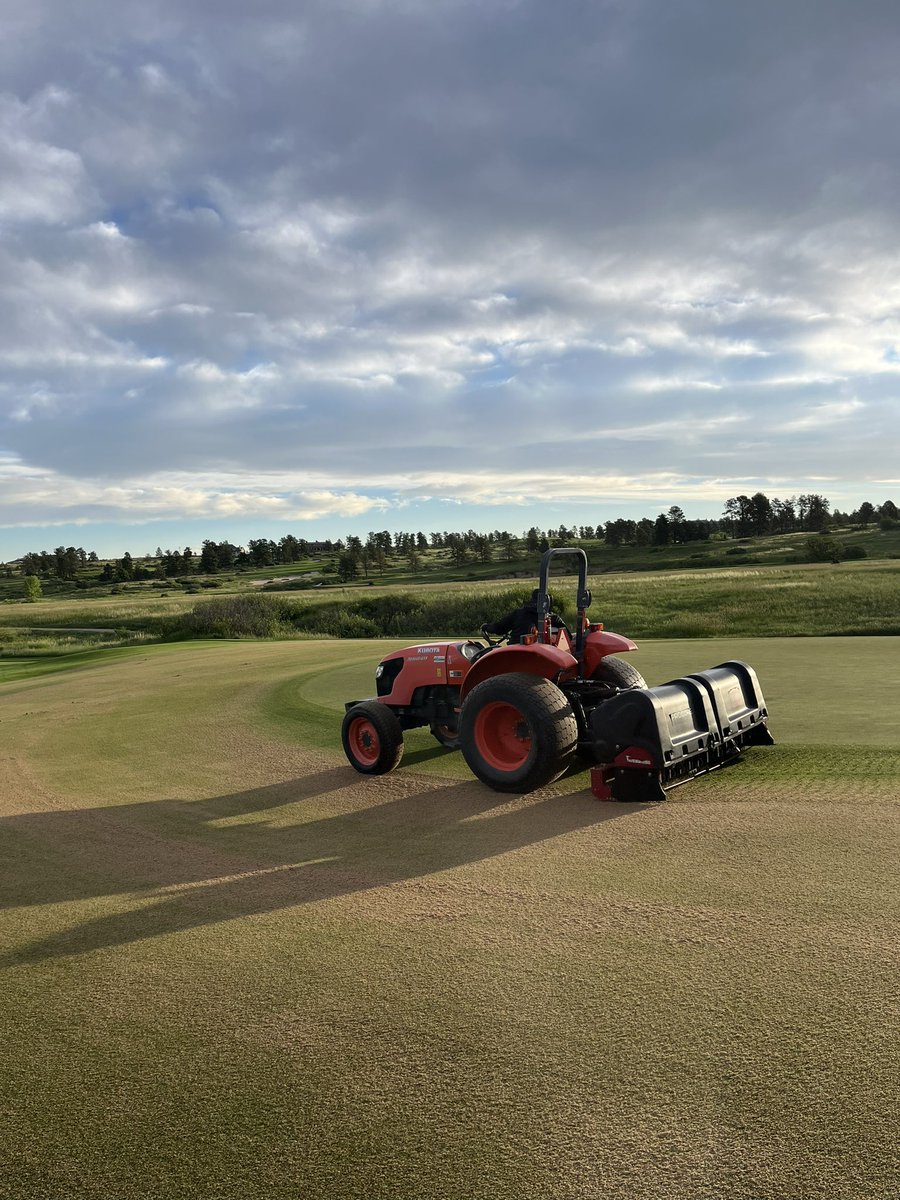 CGCturfmaint's tweet photo. Busy morning already. Brush, mow, topdress, punch, and drag on approaches before a 10 am shotgun. https://t.co/RPfjOxujcM
