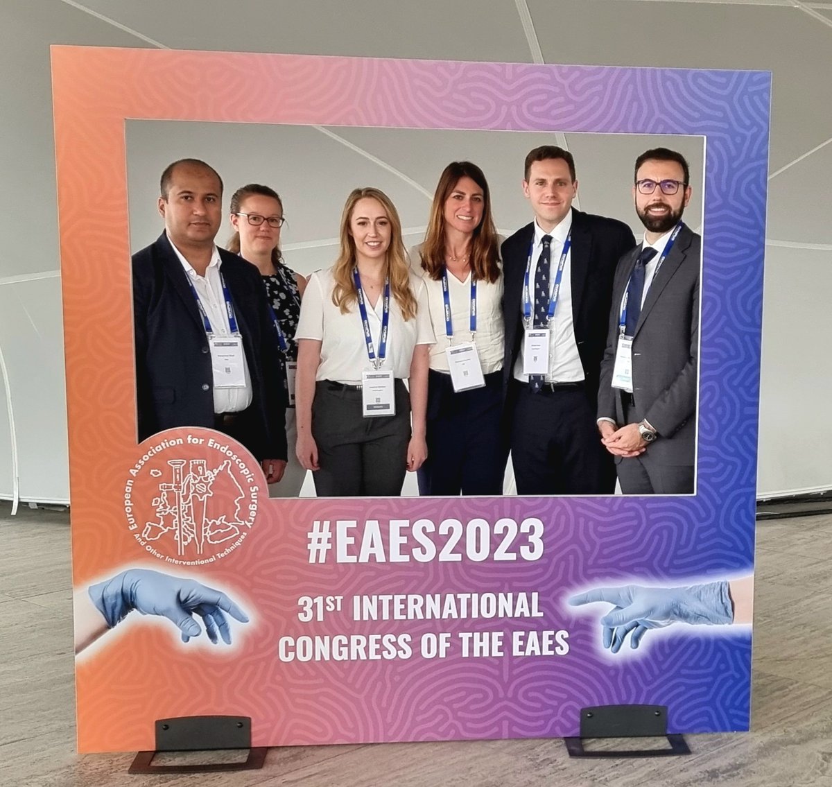 Bright ideas for the future of robotic surgical training being developed during the #researchsandpit at #EAES2023 in #Roma ! Thanks <a href="/EAES_eu/">EAES</a> for the privilege of helping out young #research talents! 🙏