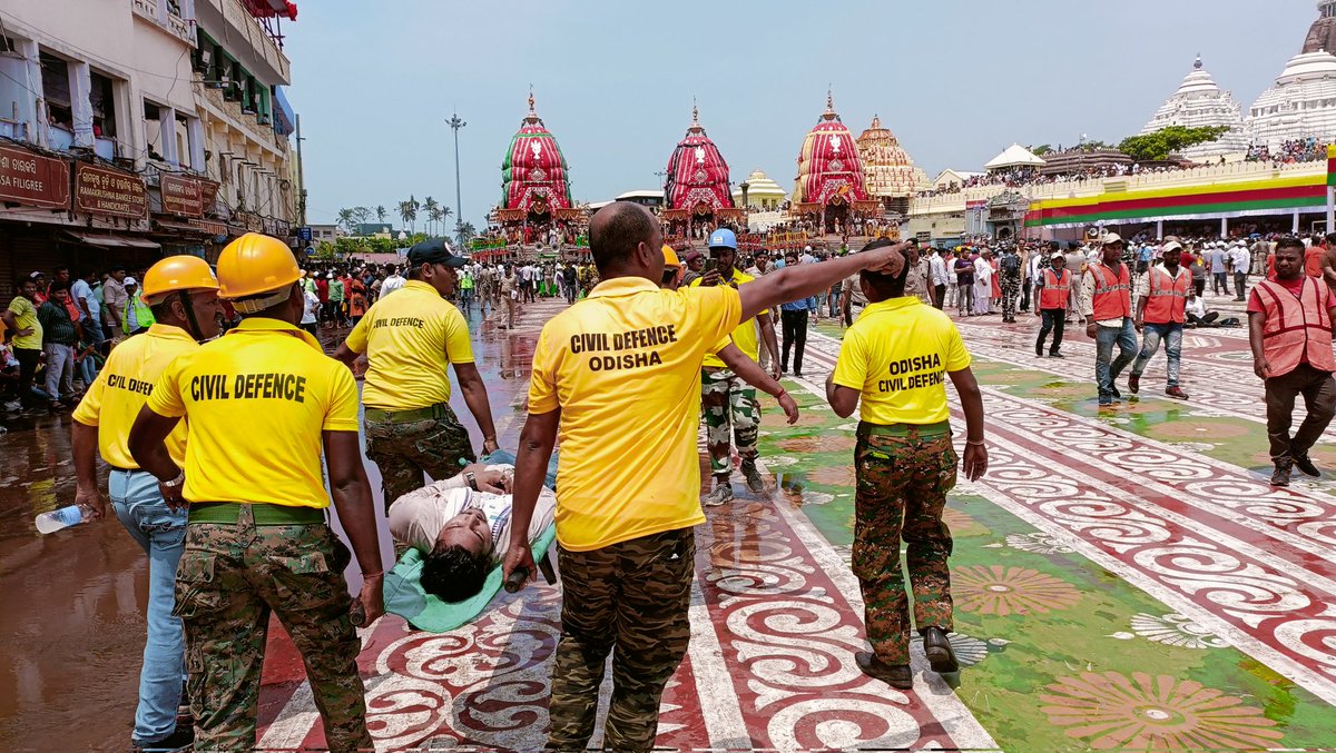 DefenceOdisha's tweet image. Five Platoons Civil Defene Deployed at Puri Rathayatra for emergency Rescue, Crowd Management, First Aid Service etc. @osdmaodisha @CMO_Odisha @PMOIndia @ndmaindia @OdishaFS_HGs_CD @purirathyatra @SJTA_Puri @DeocPuri @IPR_Odisha @homeodisha @SecyChief @DMKhordha