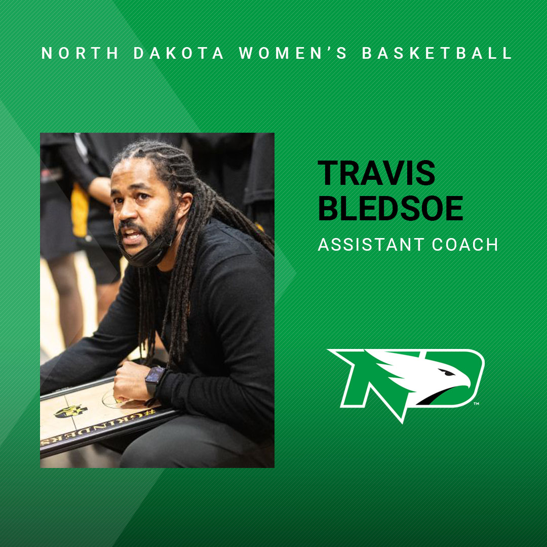 Excited to welcome back former UND standout Travis Bledsoe as our newest assistant coach! 

Full Release:
fightinghawks.com/news/2023/6/20…

#UNDproud | #LGH