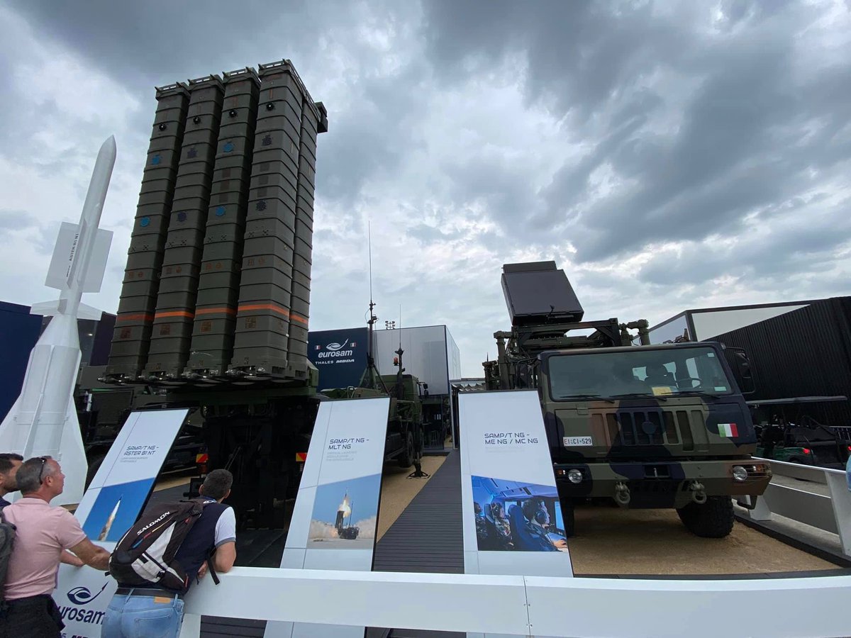 Not directly related to Leonardo but the French-Italian Samp/t was showcased, an Italian army radar complex for it was also shown beside it. This system recently was confirmed to be fully functional in Ukraine, will closely be following how it performs compared to the patriot.