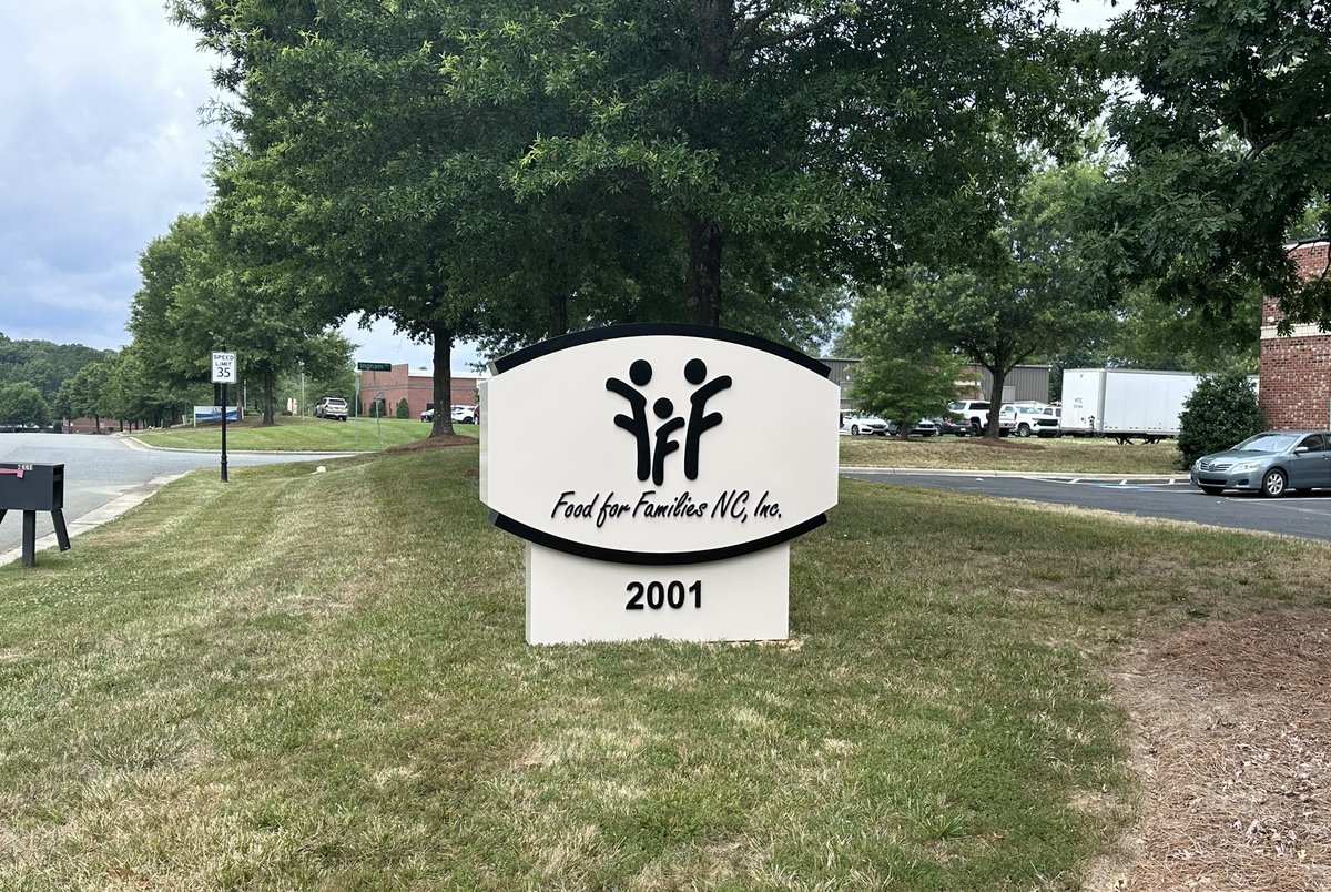 JCSignsCLT's tweet photo. Check out some of our latest Projects. Do you have a Restaurant, Office or Store that you need Signage for? Give us a call at 704-370-2725 and weβre here to help!
#signs #signage #channelletters #signscharlotte #charlottesigns #charlotteNC #buildingsigns #logosigns #wallsigns https://t.co/pkcdVDn7nZ