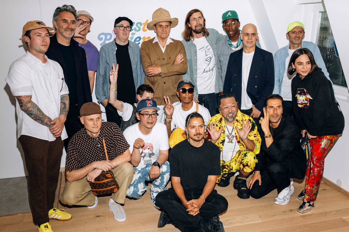 What’s it like to be friends with Pharrell Williams? Partying with the new Louis Vuitton don at Paris Fashion Week alongside Tyler the Creator, Jackson Wang, Takashi Murakami, KAWS, Alexandre Arnault, Michele Lamy, and more gq.com/gallery/pharre…