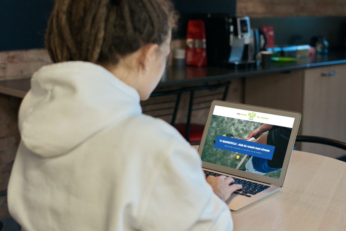 Laissez votre empreinte dans le monde du tennis avec notre #template 🎾

Pour la journée mondiale du #tennis, commencez à créer votre #siteweb de tennis en quelques clics.

Que vous soyez à la tête d'un club de tennis, squash, badminton, vous allez pouvoir partager votre passion.