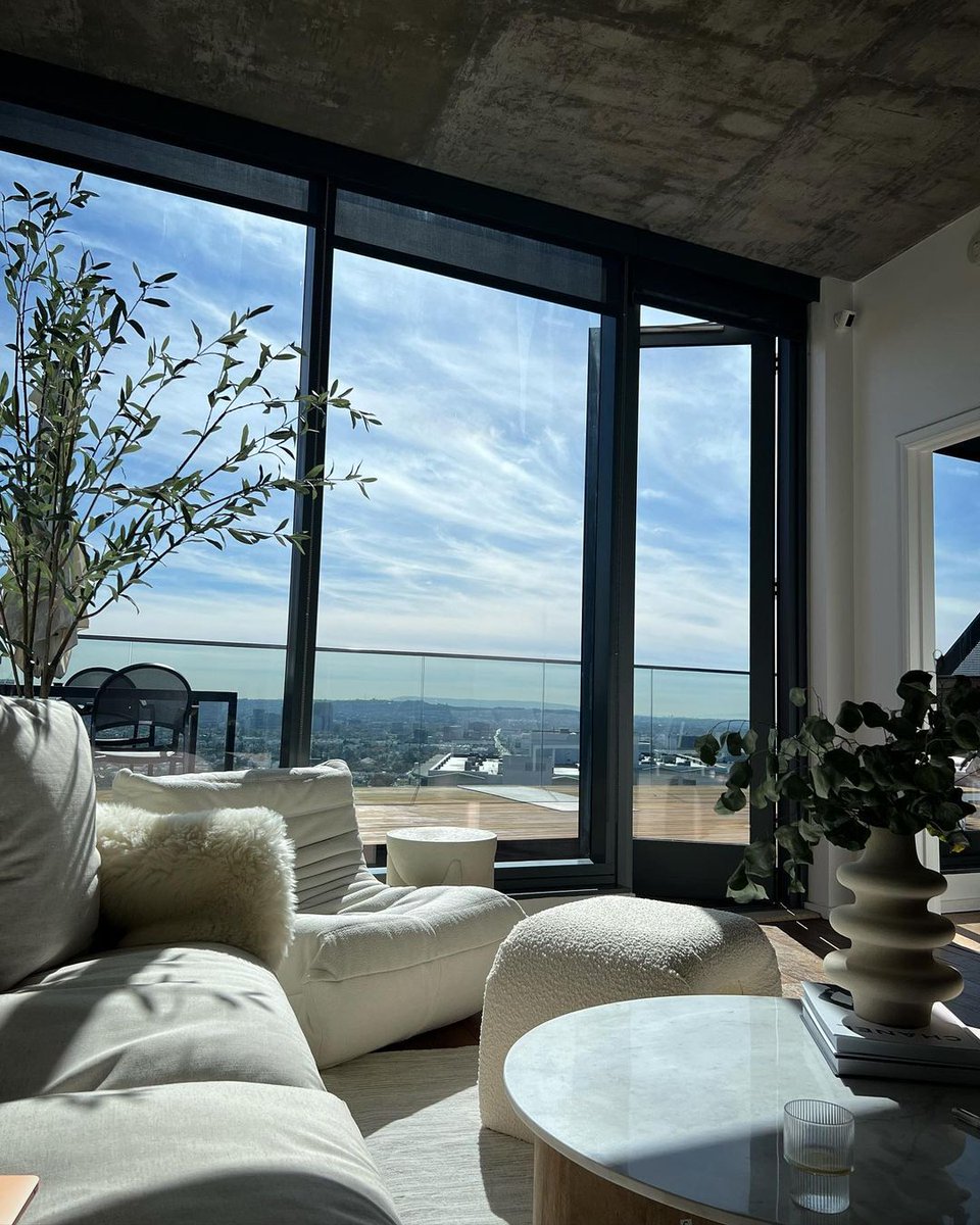 Thankfully, the sun has risen again and continues to ignite my dreams. Good morning!