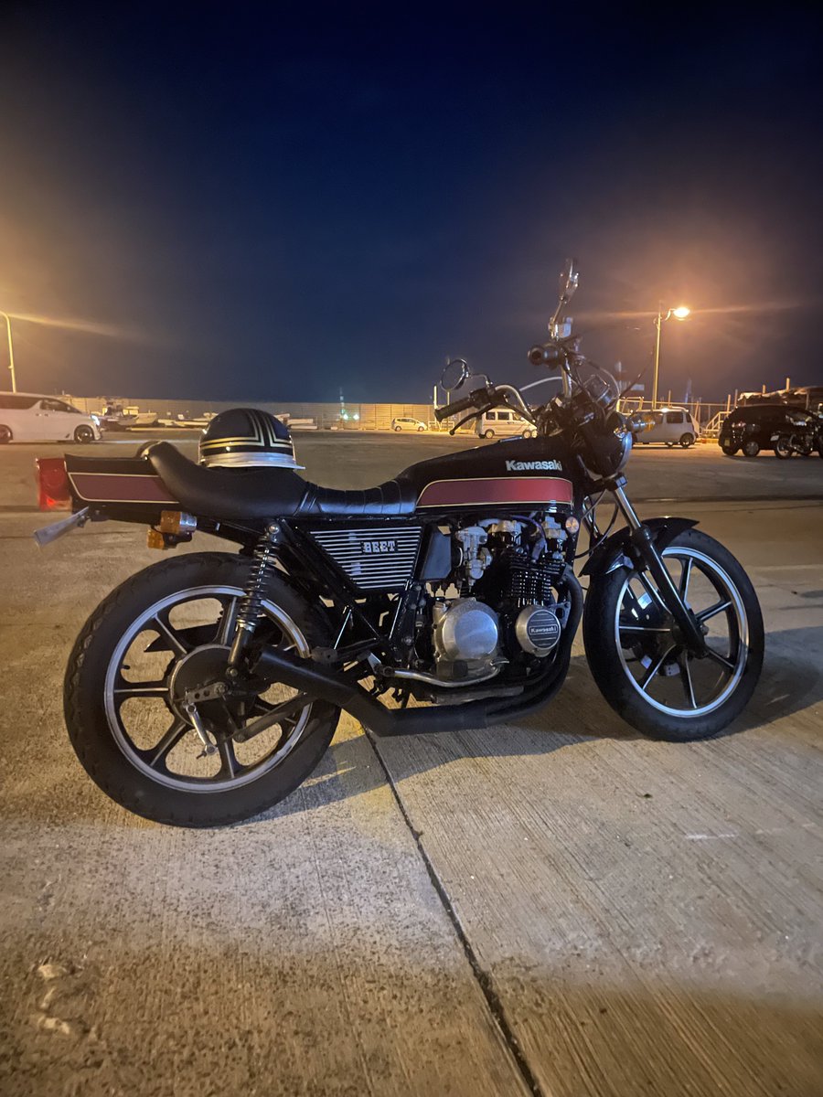 so7099's tweet photo. kz550が今月12日に熊本市北区から盗難されました。夜中の間にチェーンロックを切られました。
目撃情報やバラ売などされていましたら、教えて頂けると助かります。
#Z400fx #Z550FX #kz550 #kawasaki https://t.co/N7xf3N0YkO