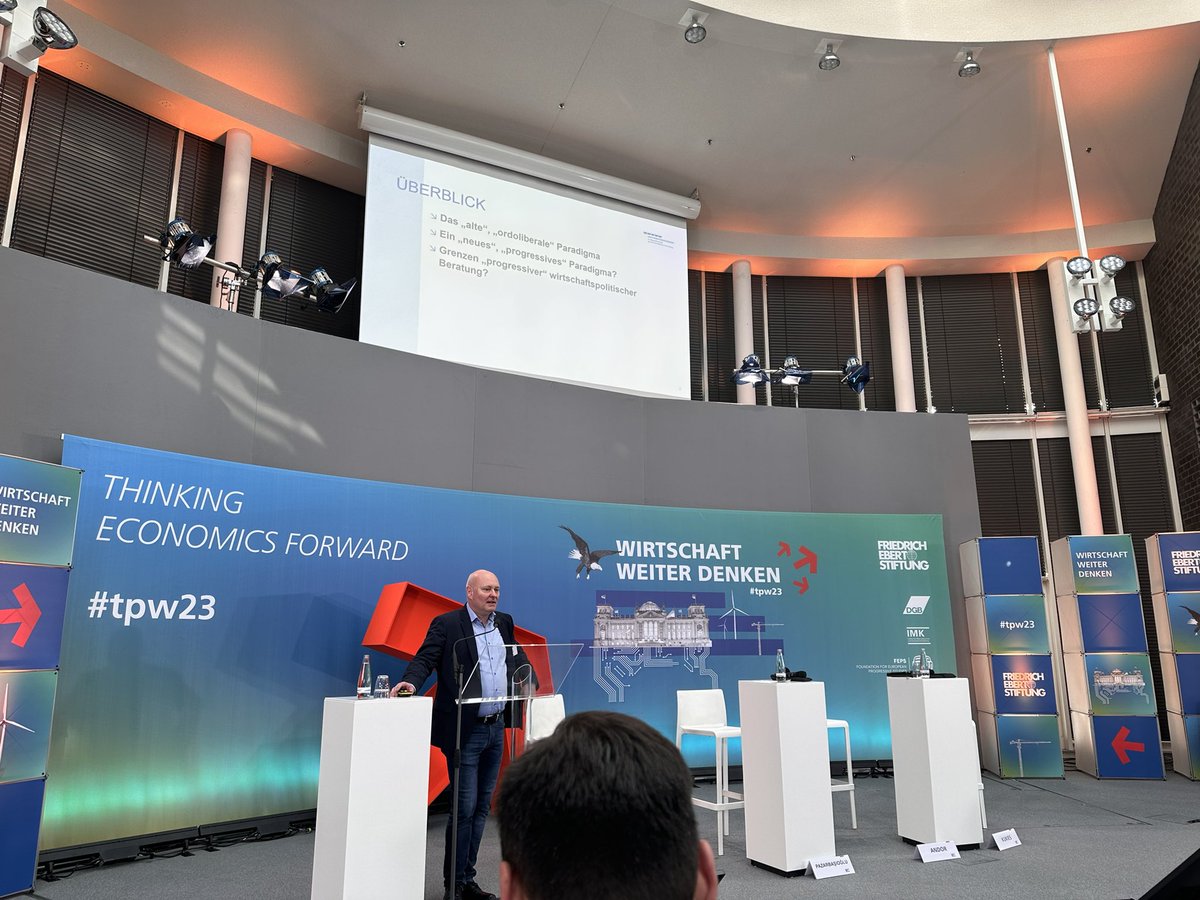 MunibAgha's tweet photo. Die Abschluss-Keynote hält @AchimTruger. Über das alte „ordoliberale“ und das neue „progressive“ Paradigma. #tpw23 https://t.co/H3rwGYOyc4