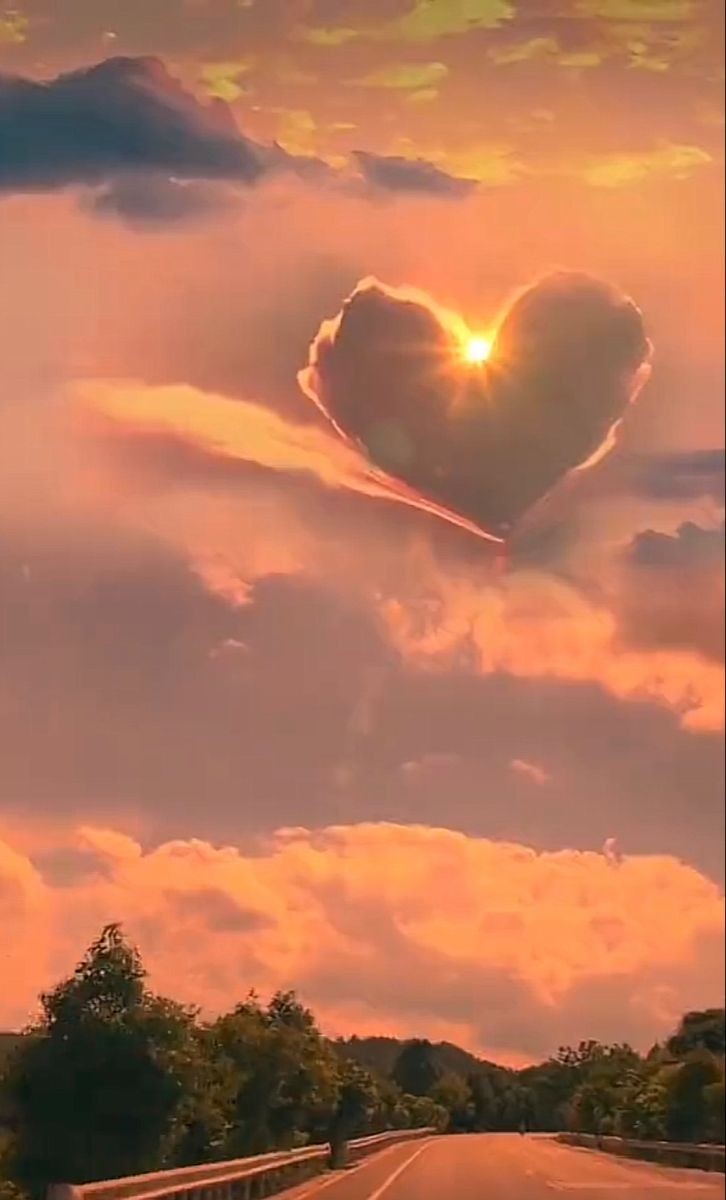 loveofsunset's tweet photo. heart sunset https://t.co/5y60Sse2ag
