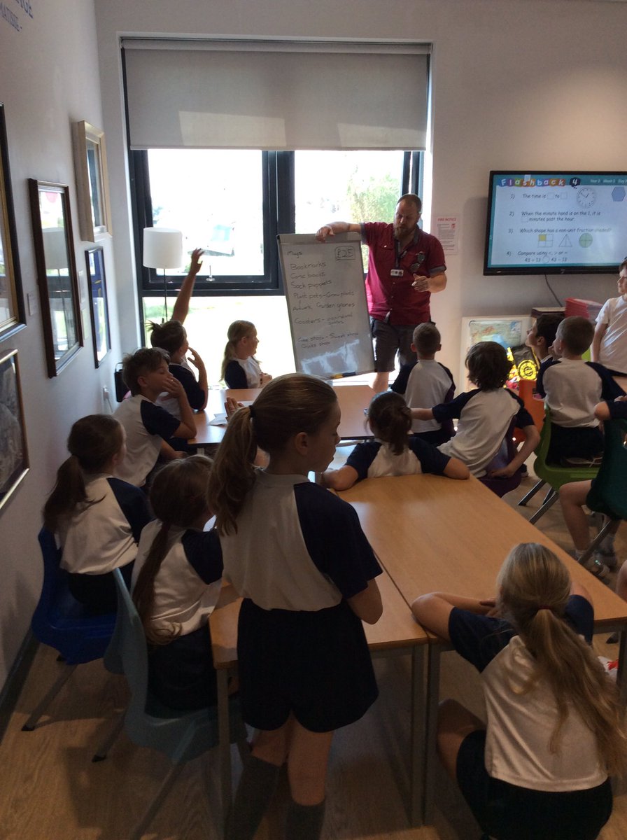 Rivington are working hard to think of their enterprise ideas <a href="/BlackrodPSch/">Blackrod Primary</a> <a href="/PTFA_BPS/">@PTFA_BPS</a>