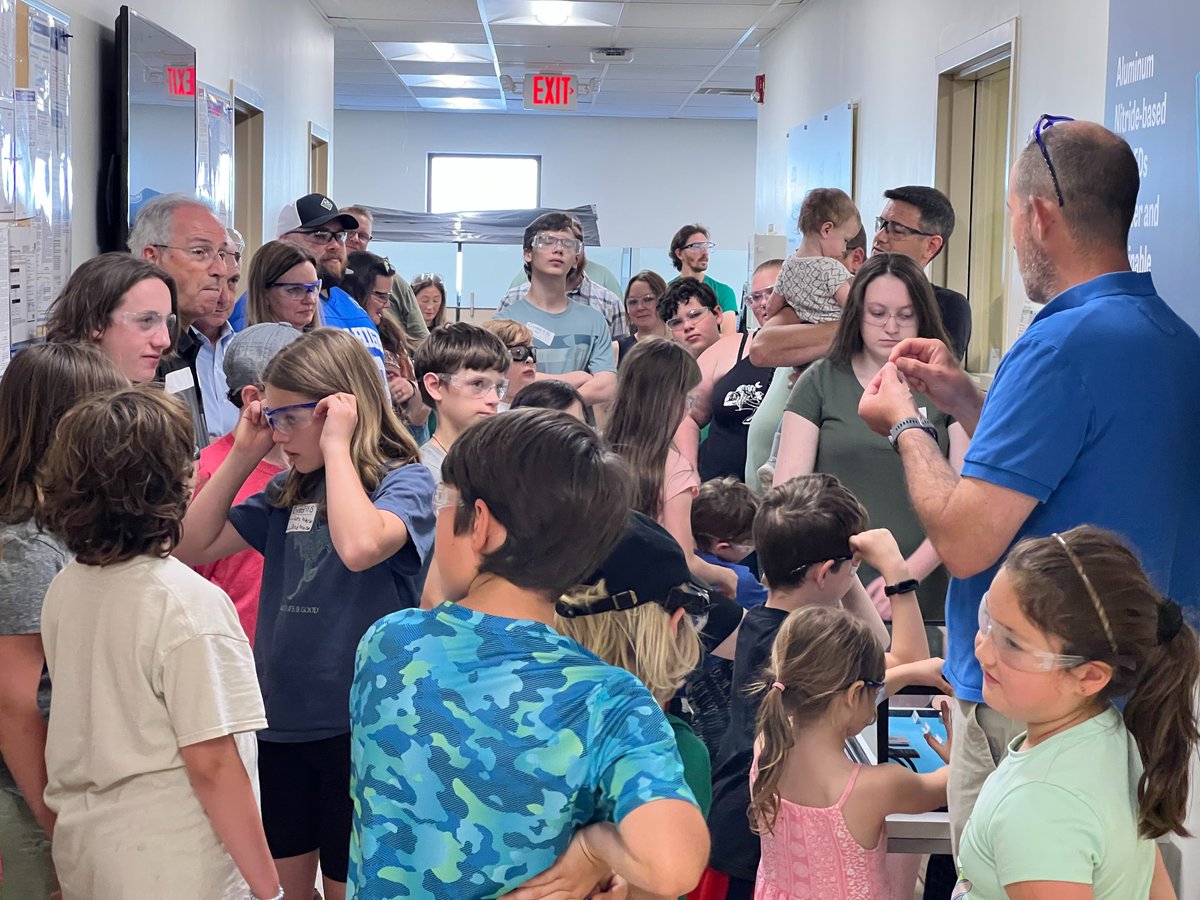 CISUVC's tweet photo. Thanks to everyone who attended our second annual Family Day, on-premise, here in Green Island, NY. We had a lot of fun! #familyday #CrystalIS #AsahiKasei https://t.co/yAWdGmsd6U