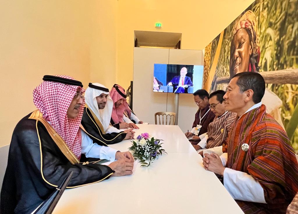 PMBhutan's tweet photo. On the sidelines of @TheOPECFund Development Forum in Vienna, PM Dr Lotay Tshering met the HE @MAAljadaan, @MOFKSA of Saudi Arabia🇸🇦,

He also met the heads and representatives of the @SaudiFund_Dev and @KuwaitFund for development in separate meetings. 

https://t.co/LU4XDzHjO1 https://t.co/UZyJj1SYSY