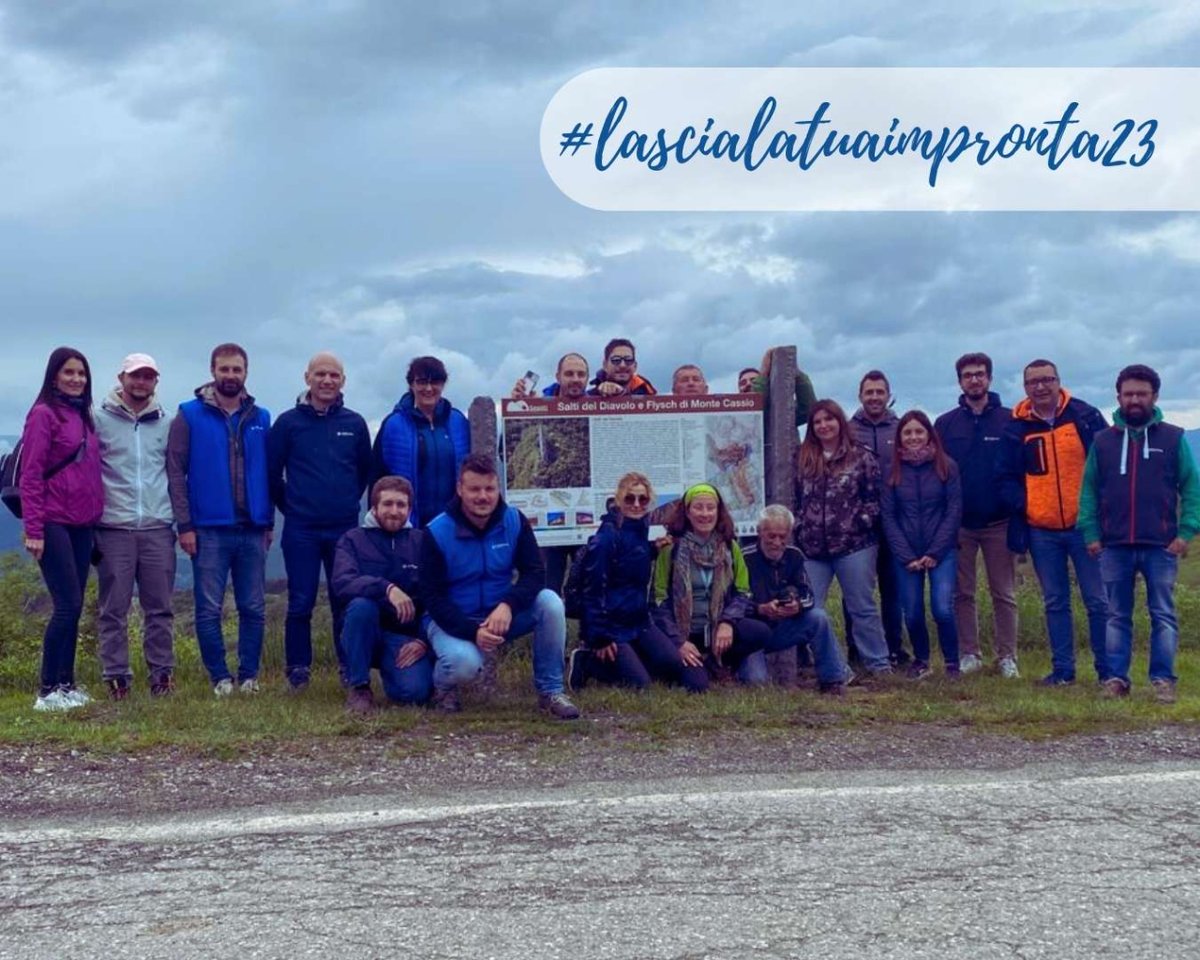XavierJoly_'s tweet image. Delighted to see @CortevaIT&apos;s Pioneer marketing team enjoy a team bonding hiking tour of Cassio, and its scenic surroundings, with all proceeds from this excursion going @Fond_IEOMONZINO, raising money for breast cancer research.  
#InItForGood #CortevaGrows