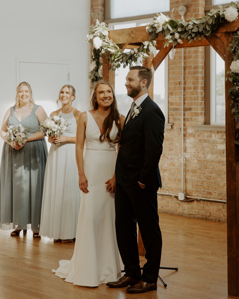 Congrats to the new Mr. and Mrs. 💕

📸 Nikki Kate Photography

#kitchenchicago #sharedkitchen #chicagoeventvenue #chicagowedding #weddingvenue #weddingdecor