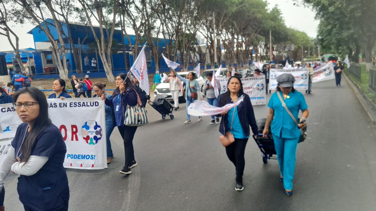 florblasmercado's tweet photo. Los Cas Indeterminados de Essalud solicitamos la Reglamentacion de la Ley 31703. Un Trabajo digo para todo los profesionales @EsSaludPeru @MTPE_Peru @FernandoVarelaB @chabelitacongre @sigridbazan @alex_paredes_g @JulonEdhit @ElizabetMedH @sinassc728 #CasA728EnEssalud https://t.co/rFp36m0Lzd