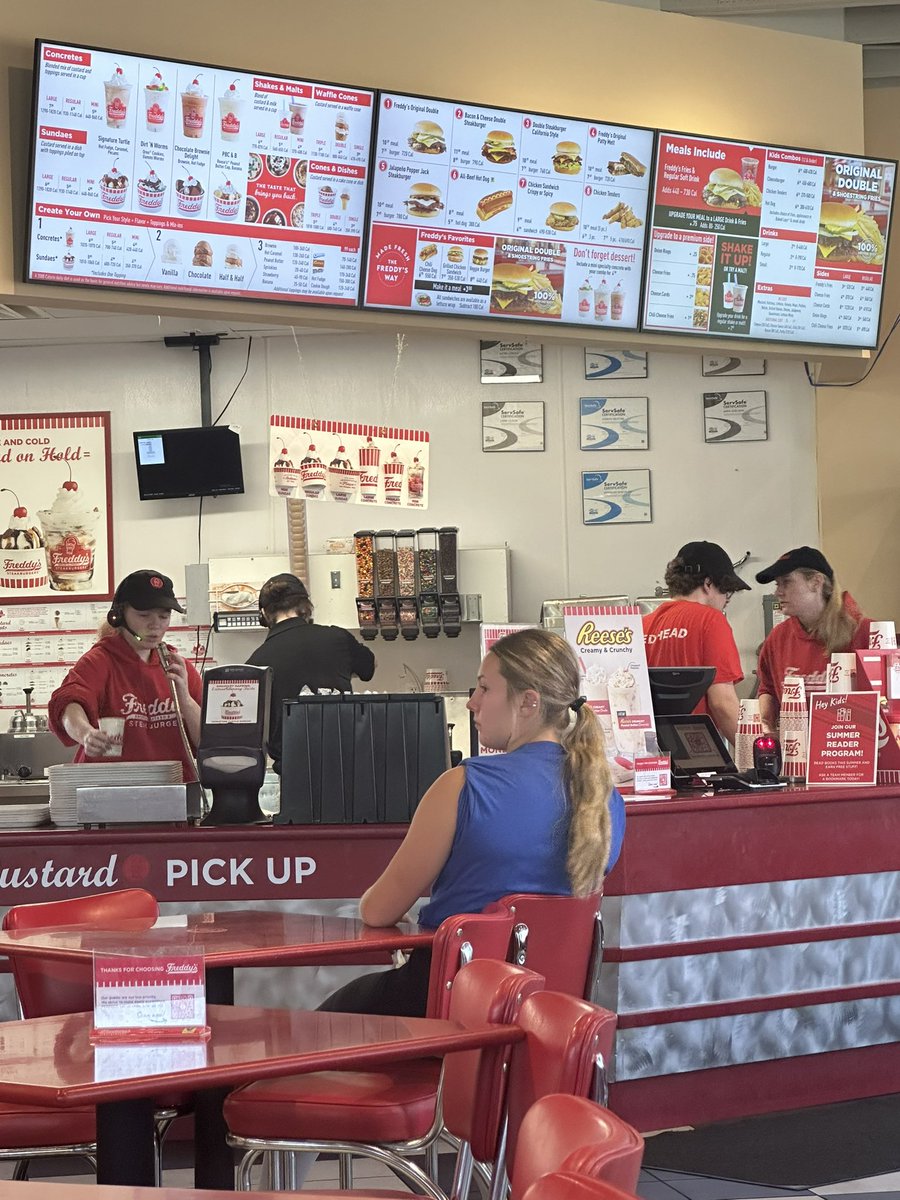 SewardSoftball's tweet photo. Great first day of @MSPatriotsSB team camp. Bats were hot, ice cream was cold, team bonding needs to be better… sorry @karleebaack no one would hang with you… jk #muchlove #justdoit thanks @FreddysUSA your the best. @BrockAnderson12 u missed out. https://t.co/FCurKCPh8V