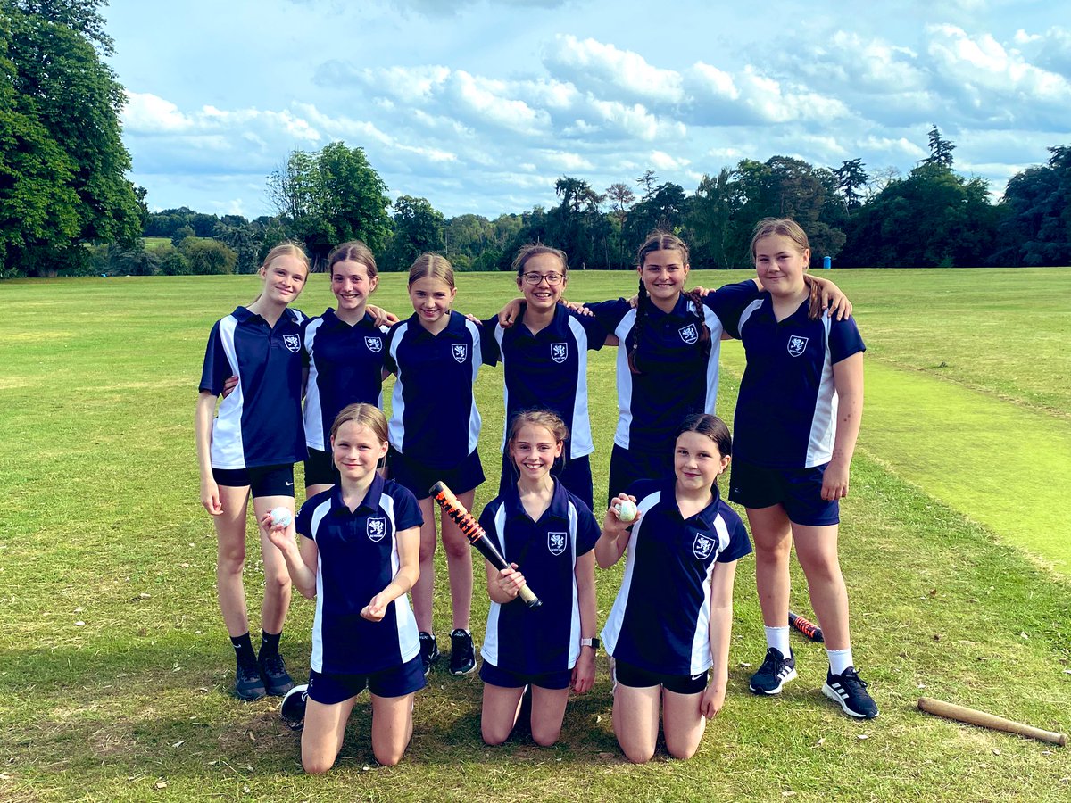 A massive well done to the year 7 girls rounders team who came 2nd at tonight’s rounders tournament winning 6 games and only losing one! Brilliant performances all round, batting and fielding 👏 👏 Could be some future <a href="/RoundersEngland/">Rounders England</a> stars here for sure!