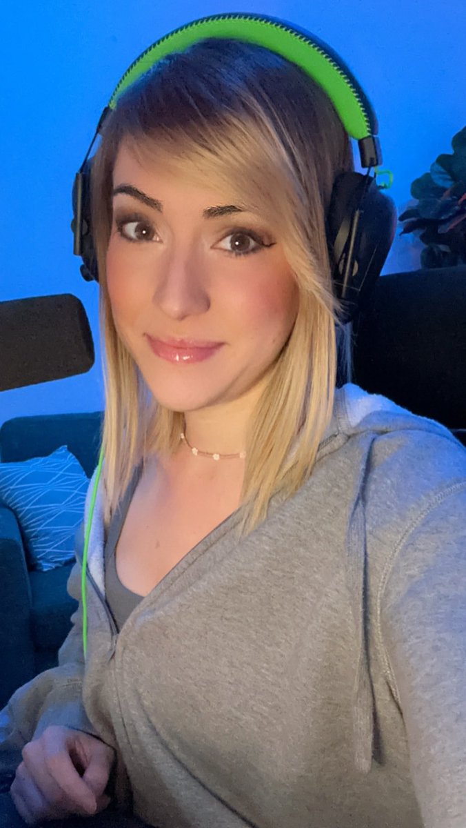 Now LIVE streaming Diablo IV on twitch. 💀🌸 link in profile [necromancer] Get in here!