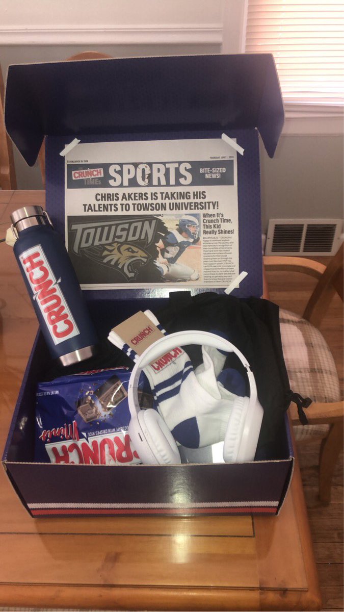 akers2021's tweet photo. Thanks for the commitment box @crunchbar #teamcrunch https://t.co/vw0FFNgPEP
