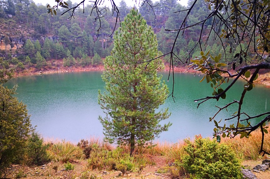 mapaymochila_'s tweet photo. Muy cerca de #Cuenca se encuentran las Lagunas de Cañada del Hoyo. Con lluvia o sin ella, merece la pena descubrir este Monumento Natural 😍 ¿sabes que algunas cambian de color? 🤔
https://t.co/2NGJ08wZZx
#CastillaLaMancha #CLMtumundointerior #descubreCLM https://t.co/KNbKSm1USS