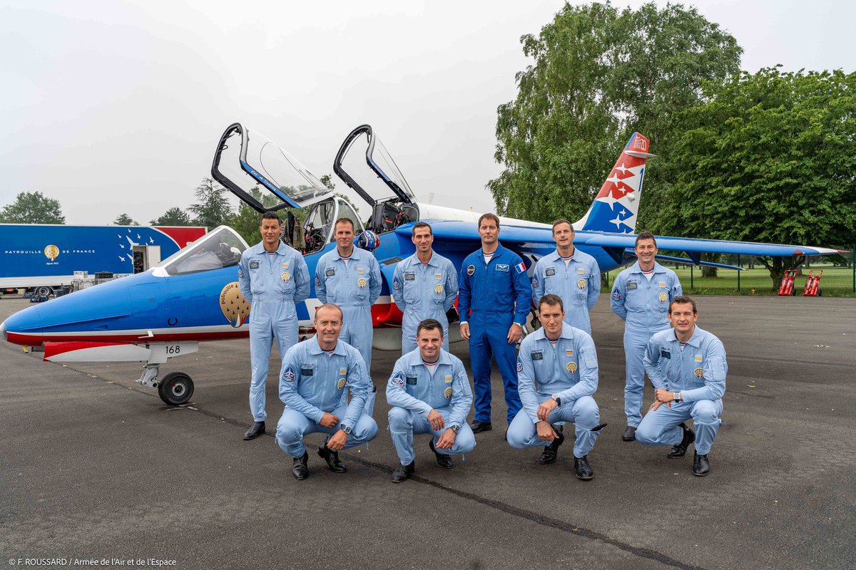 verorion85's tweet photo. @PAFofficiel @Thom_astro 
Y’en a qu’un qui utilise #mircouleur 
         🤍🤍🤍💙🤍🤍
               🤍🤍🤍🤍
Je dis ça, je ne dis rien 🤣

Le #bleuciel pour certains et le #bleucosmos pour d’autre 😉

Plus sérieusement, respect à tous https://t.co/XUjEn0lrvP