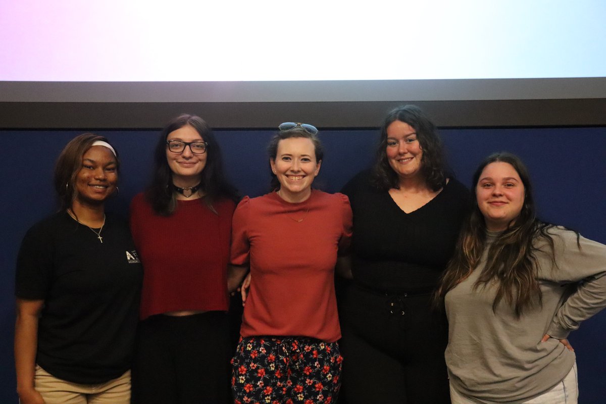 uta_csl's tweet photo. Empowering Change, One Community at a Time! Excited to showcase our Center for Service Learning's impactful classroom presentation for Dr. Caraway's State and Local Government class. We've teamed up with incredible community partners to create a transformative experience. https://t.co/AuD8uq8fDn