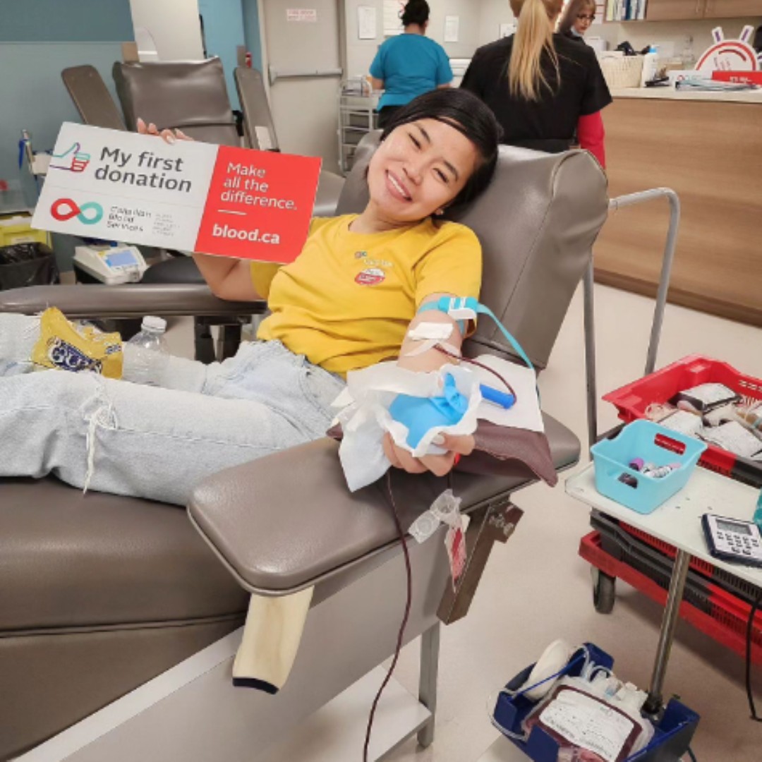 During National Blood Donor Week, Mrs. Canada 2023 finalist Joy joined us and donated for the first time. 

Her blood type is O-negative, which is vital in emergency situations. 

Book your first or next appointment now at ow.ly/M88850OSMWB